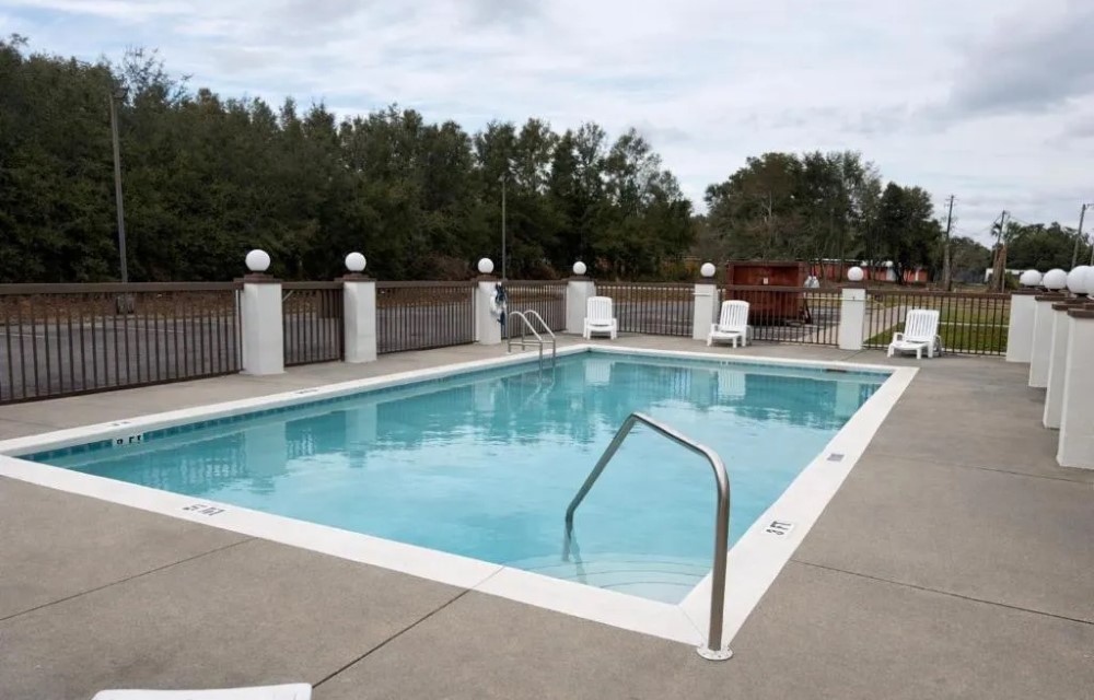 Services at Regency Inn & Suites