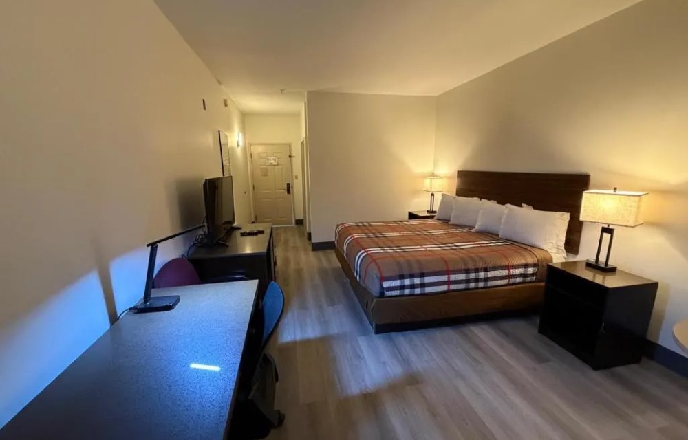 Services at Regency Inn & Suites